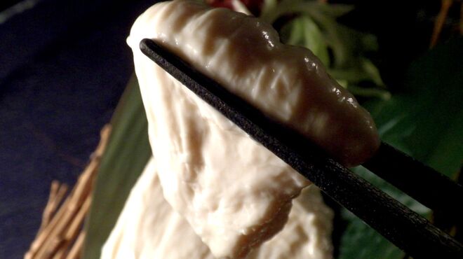 三喰撰酒 三重人 - 料理写真:濃厚一番さしみ湯葉！