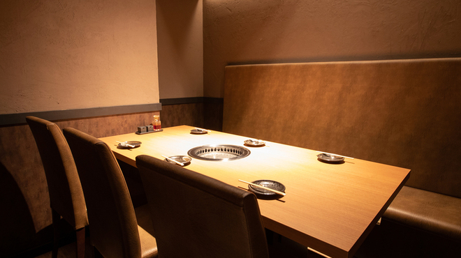 焼肉 にくなべ屋 神戸びいどろ - メイン写真: