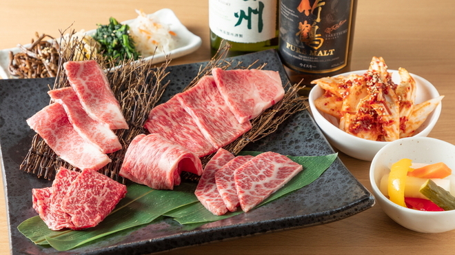 炭火焼肉 おおば - メイン写真: