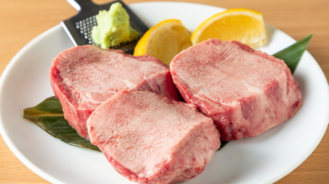 炭火焼肉 おおば - メイン写真: