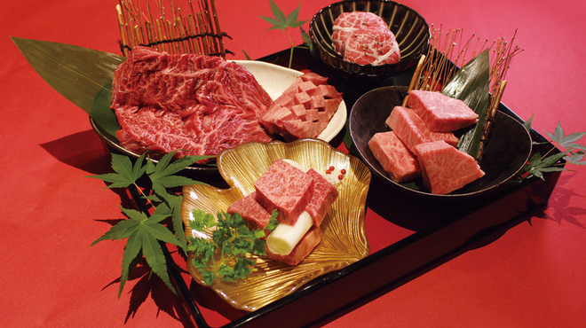 黒毛和牛焼肉 薩摩 牛の蔵 - メイン写真:
