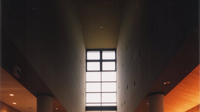 Wataya - 内観写真:天井が高くゆったりとお食事できます