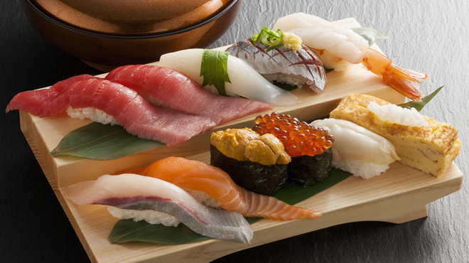 沼津魚がし鮨 流れ鮨 静岡石田店 ぬまづうおがしずし 静岡 寿司 食べログ