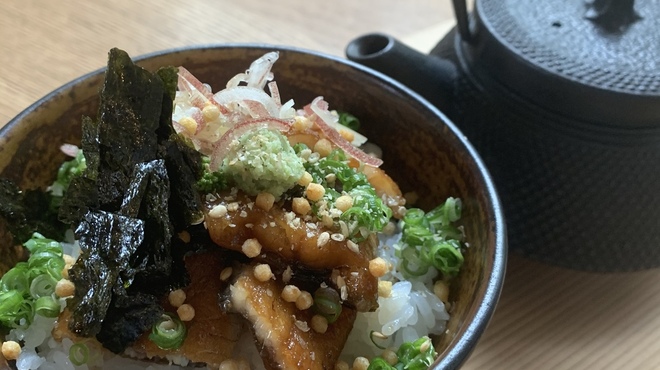 文禄堤 茶味 - 料理写真:鰻茶漬け