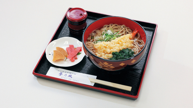 夢乃風 - 料理写真:細めんの上品なおそば！　　　出汁も美味い一品ですよ