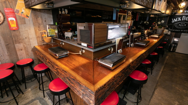 肉バルmoTTon - メイン写真: