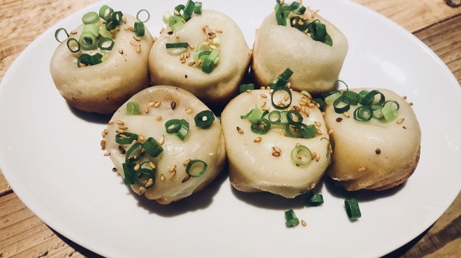 焼き小籠包マニア 旧店名 小龍包と餃子 粉オヤジ 新橋 小籠包 ネット予約可 食べログ