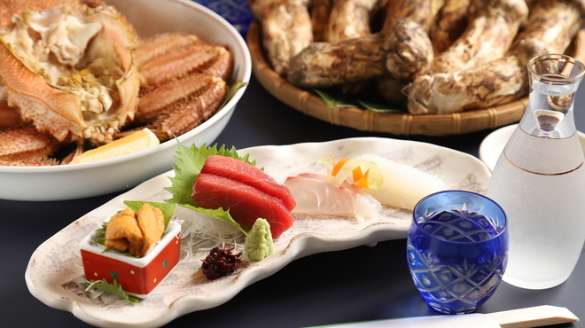 割烹 青山 - 料理写真:お造り