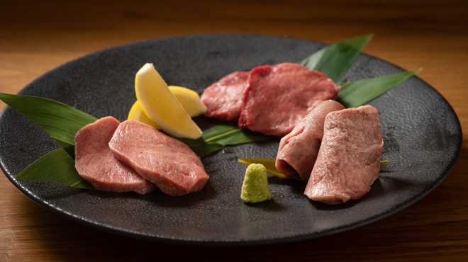 炭火焼肉 金の肉人 - メイン写真: