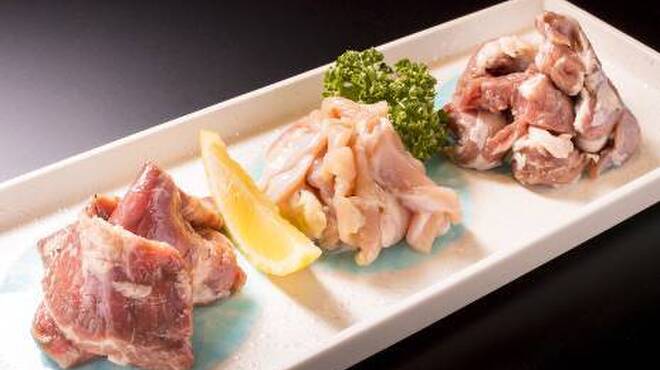 焼き肉 ホルモン まる金 - メイン写真: