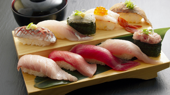 沼津魚がし鮨 流れ鮨 清水ドリームプラザ店 新清水 寿司 食べログ