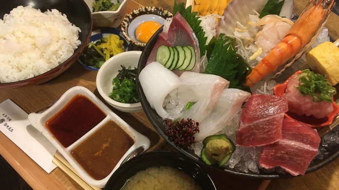 魚樽 袋町支店 本通 魚介料理 海鮮料理 ネット予約可 食べログ