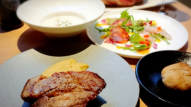 ボン コローネ - メイン写真: