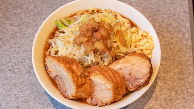 ラーメン 宮郎 - メイン写真: