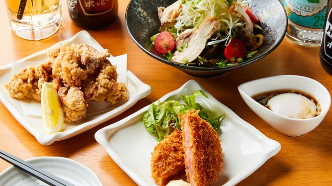 炭火焼鶏たまい でん六 - メイン写真: