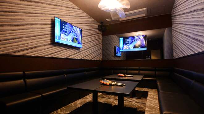 Sports Bar B2 - メイン写真: