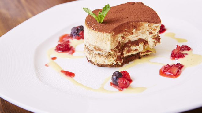 イゾラ スメラルダ - メイン写真: