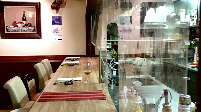 シャルキュ - 料理写真:店内　コロナ対策