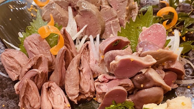 大衆鶏酒場 鶏のチョモランマ - メイン写真: