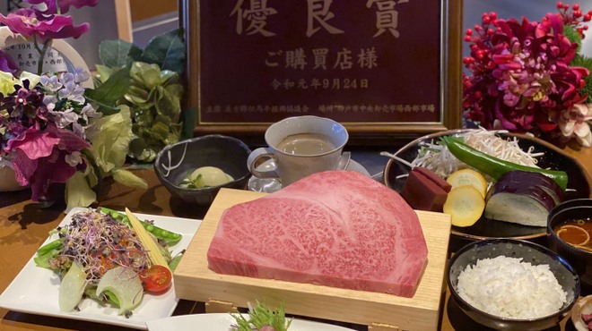 神戸牛ステーキ Ishida 本店 イシダ 三宮 神戸市営 ステーキ ネット予約可 食べログ