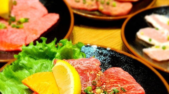 YAKINIKU WAKA - メイン写真: