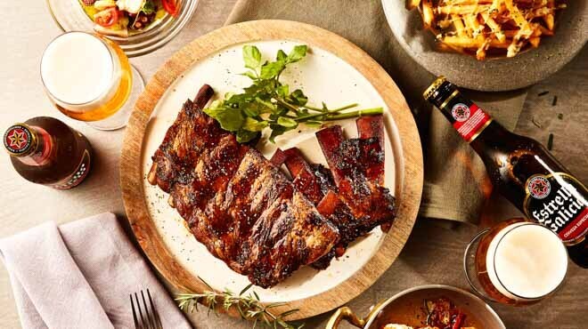 スラッシュカフェアンドバー 川崎 - メイン写真: