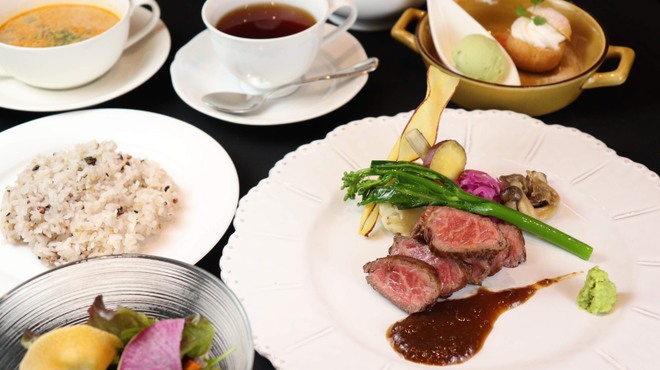 神戸牛洋食アモナ - メイン写真: