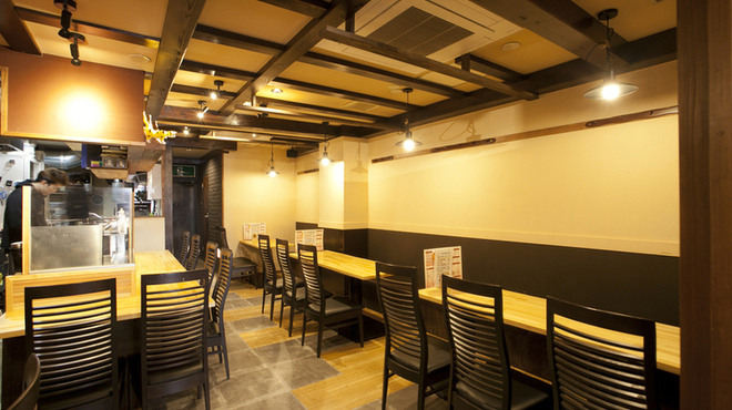 地鶏料理ともつ鍋居酒屋 一八 - メイン写真: