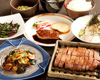 ステーキハウス ハマ - 料理写真:ハマ特選ランチ