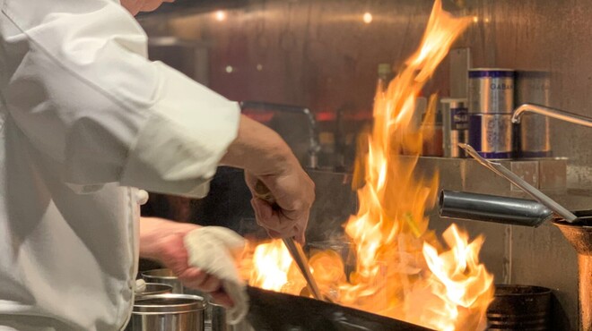 酒肴日和 アテニヨル Little China - メイン写真: