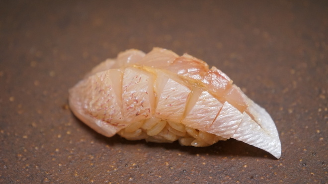 鮨 うがつ - 料理写真: