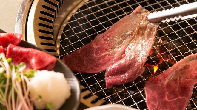 黒毛和牛焼肉みかく屋 - メイン写真: