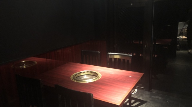 個室焼肉 晩翠 - 内観写真: