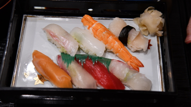鮨隆 - 料理写真:並寿司