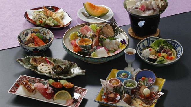 濱寿司 - 料理写真:8800円「かすが」最高級のお料理とお時間をお手伝いさせて頂きます。