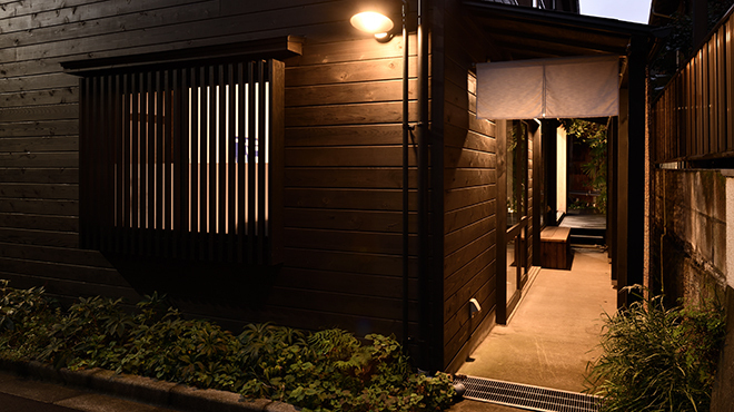 ハサボン - 外観写真:のれん入口