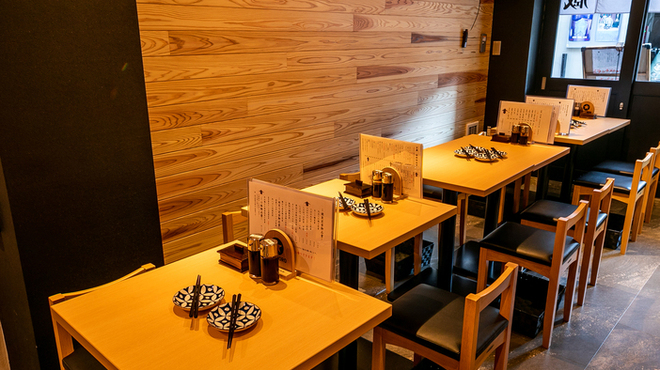 炉端焼き 大衆魚食堂才蔵 - メイン写真: