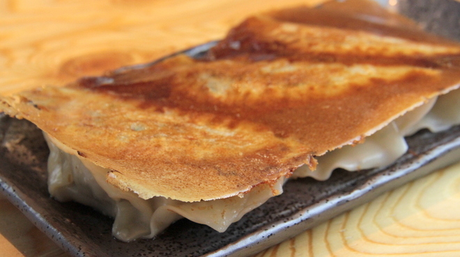 餃子酒場 ぴたり - メイン写真: