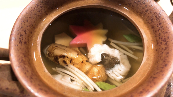 鮨處つの田 - 料理写真:松茸と鱧の土瓶蒸し