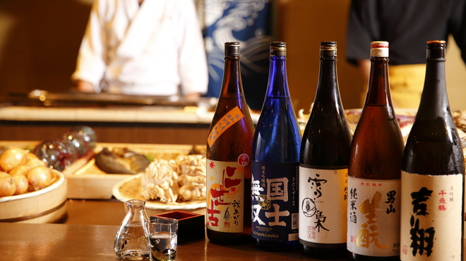 炉端焼レストラン 志古津 - ドリンク写真:道産の日本酒も数多く取り揃えております