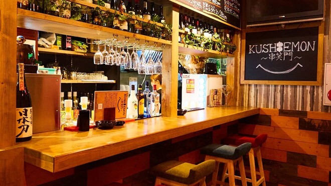 串揚げと肉炙り寿司 KUSHIEMON - メイン写真: