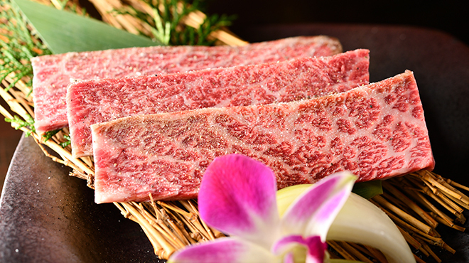 炭火焼肉 鶴兆 - メイン写真: