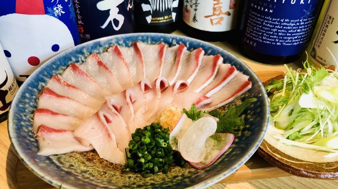 離れ情緒・朝〆旬魚・日本酒 魚魚呑 - メイン写真: