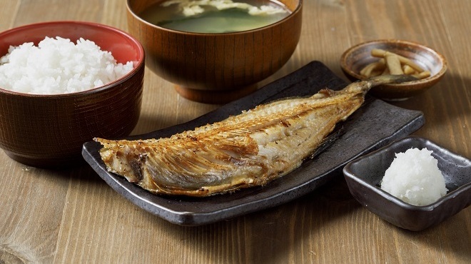 炭火焼干物定食 しんぱち食堂 - メイン写真: