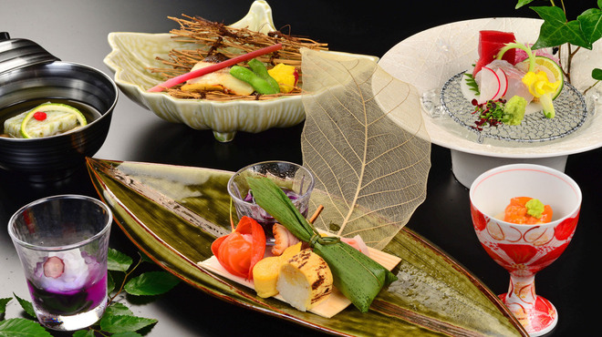 箱根 花紋 - メイン写真: