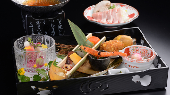 箱根 花紋 - メイン写真: