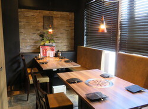 炭火焼肉・にくなべ屋 神戸びいどろ - メイン写真: