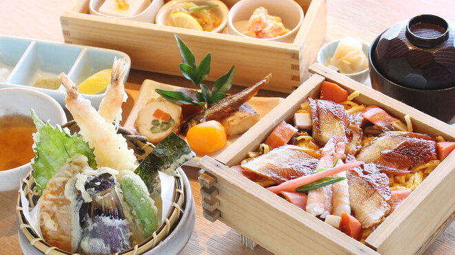 お食事処 ゐざさ茶屋 - メイン写真: