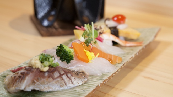 Irago Sushi - メイン写真: