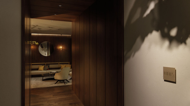 unis - 内観写真:ドアを開けると広がるウェイティングスペース